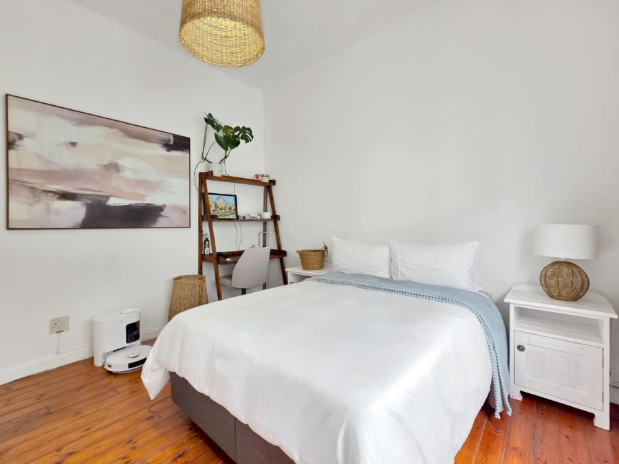 To Let 2 Bedroom Property for Rent in Green Point Western Cape
